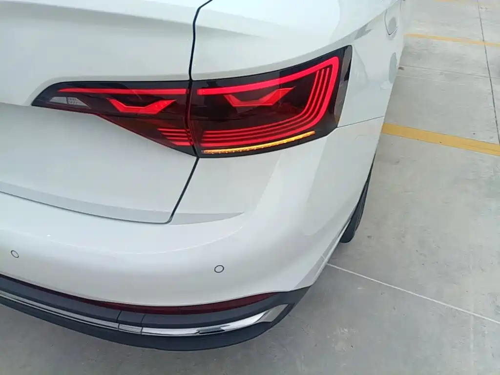 Volkswagen Sagitar — миниатюра 8