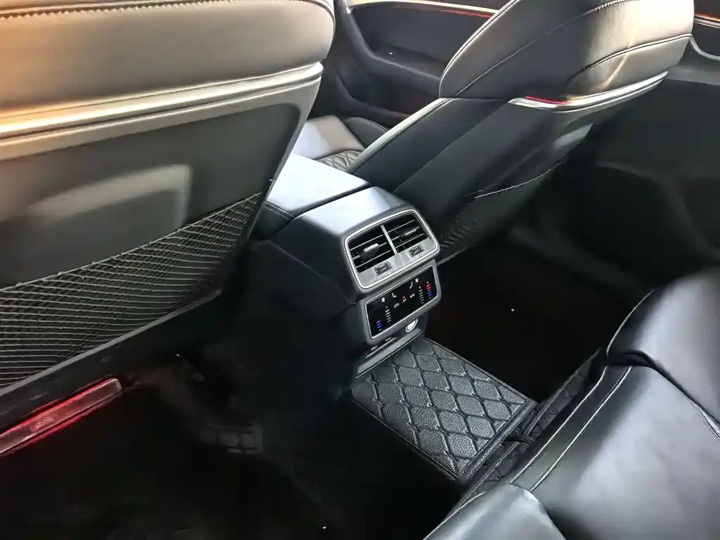 Audi A6L — миниатюра 5