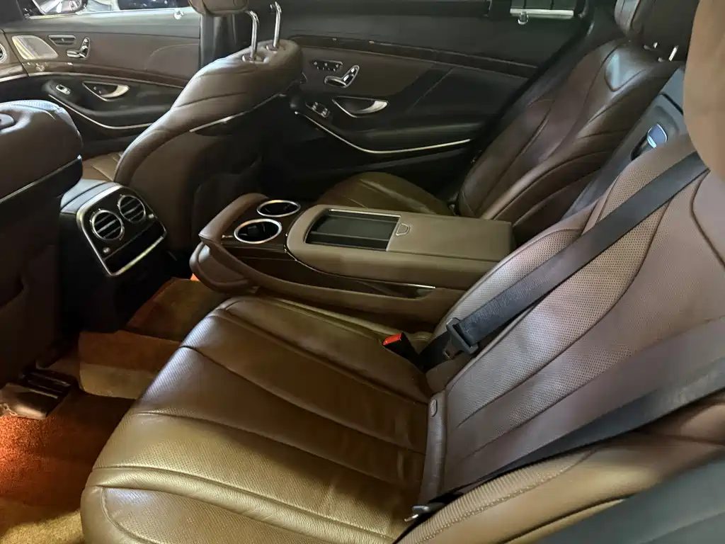 Mercedes-Benz S-Class — миниатюра 7