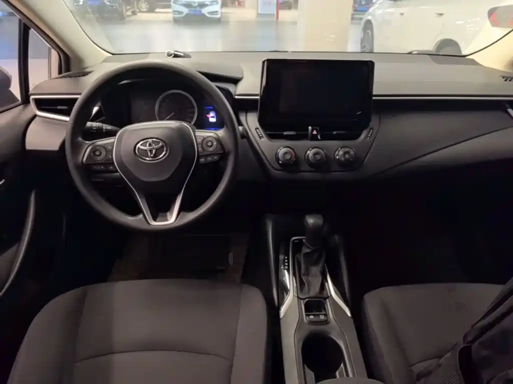 Toyota Corolla — миниатюра 14