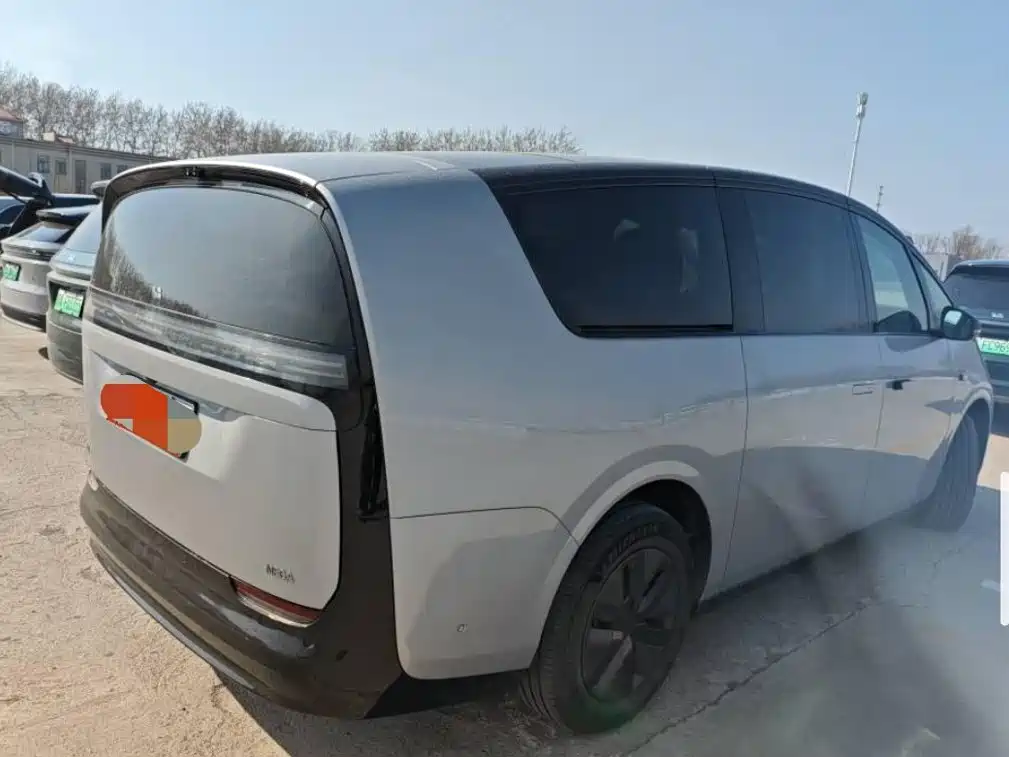 Li Auto Li MEGA — миниатюра 7