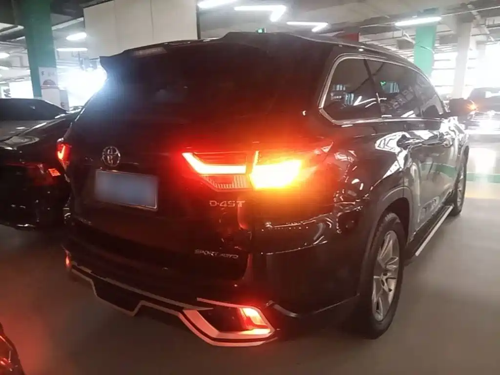 Toyota Highlander — миниатюра 7