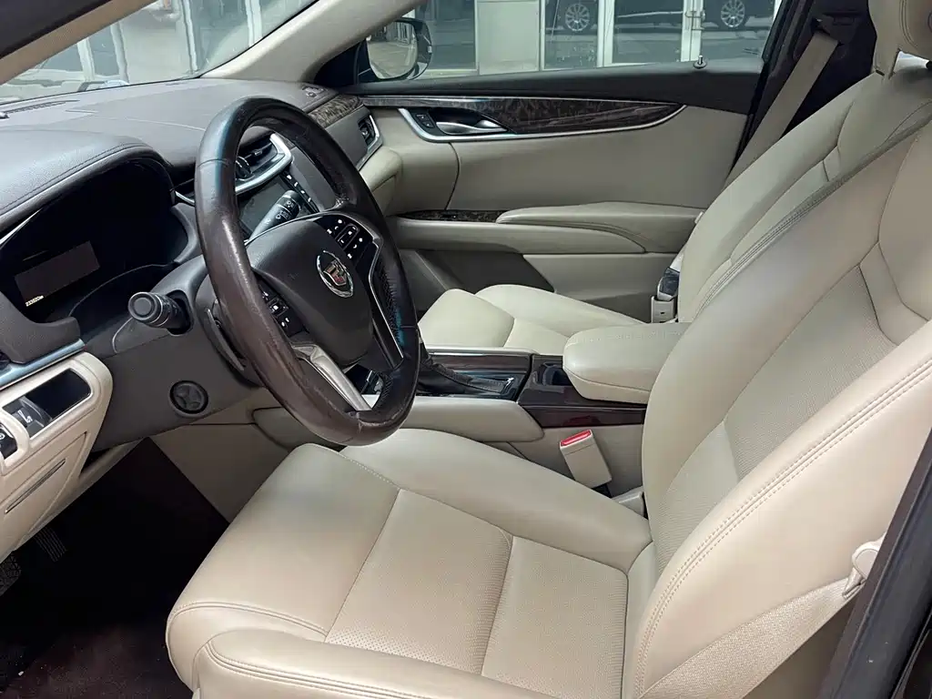 Cadillac XTS — миниатюра 4