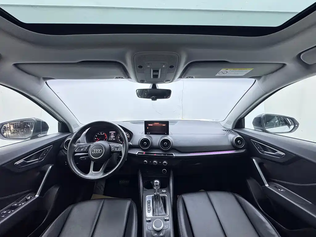 Audi Q2L 2018 35 TFSI VI