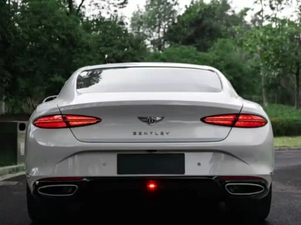 Bentley Continental PHEV — миниатюра 4
