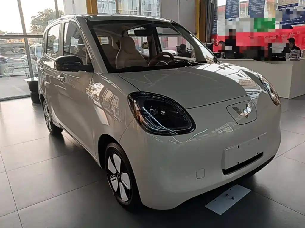 Wuling MINIEV — миниатюра 4