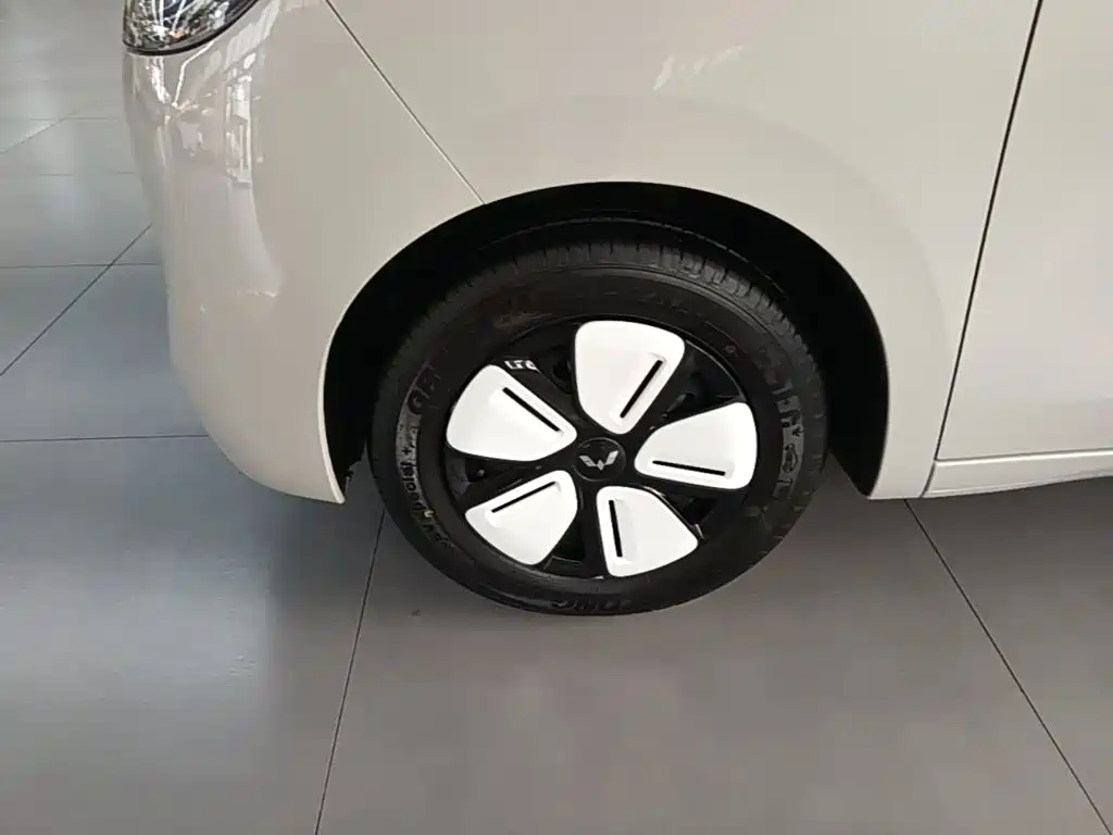 Wuling MINIEV — миниатюра 23
