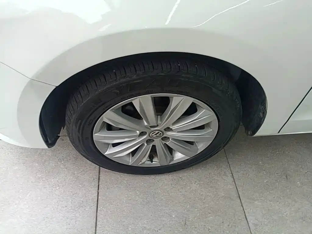Volkswagen Bora — миниатюра 23