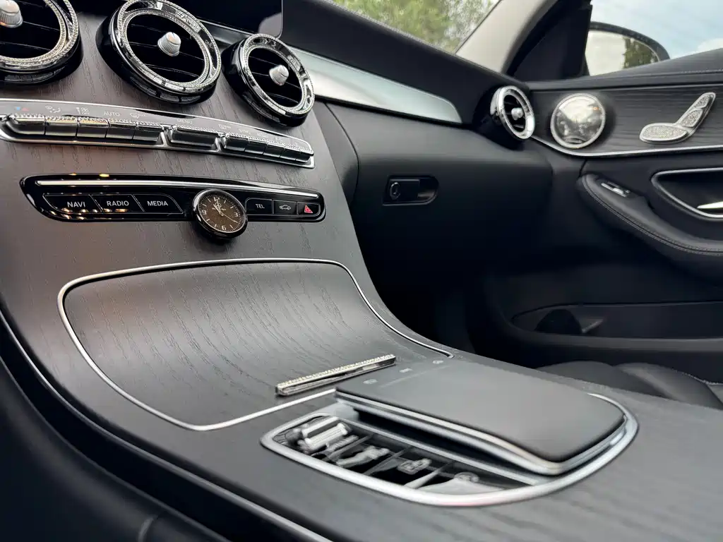 Mercedes-Benz C-Class — миниатюра 9