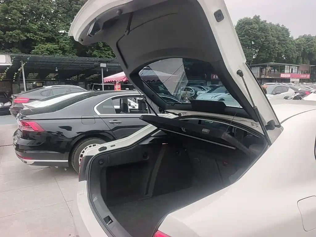 Skoda Superb — миниатюра 19