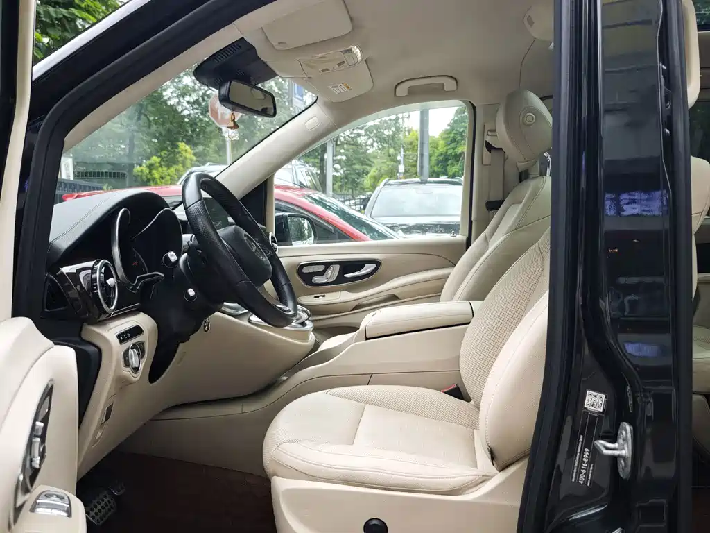 Mercedes-Benz V-Class — миниатюра 9
