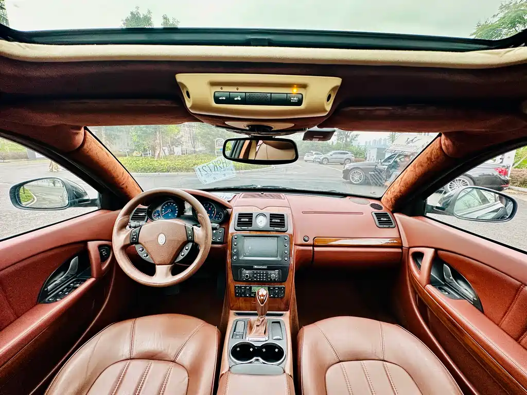 Maserati Quattroporte 4.2L Elite Edition, фото 11