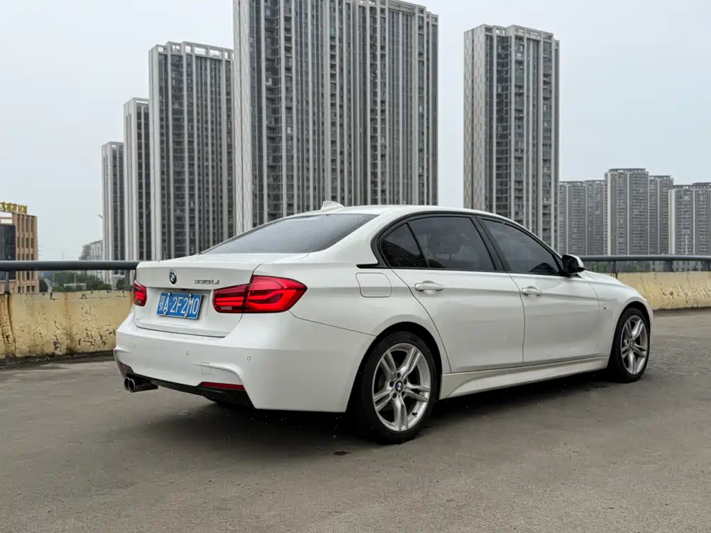 BMW 3 Series — миниатюра 10