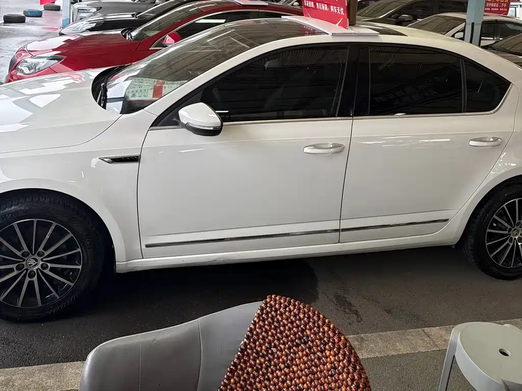 Skoda Octavia — миниатюра 3