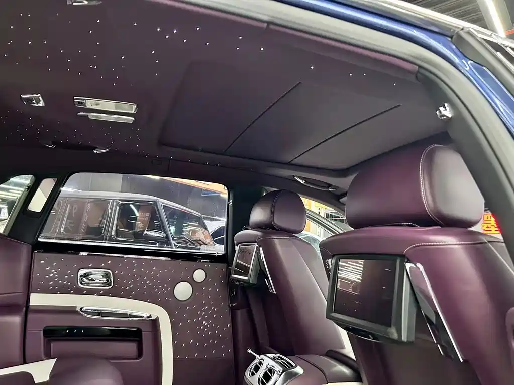 Rolls-Royce Ghost — миниатюра 12