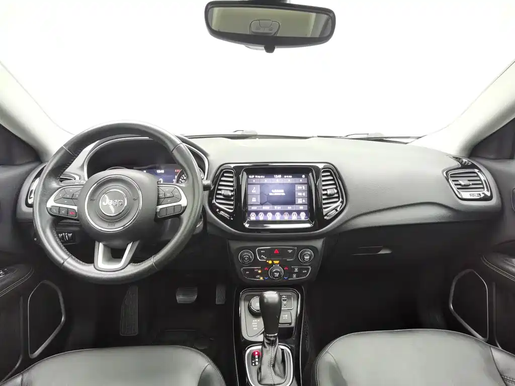 Jeep Compass — миниатюра 5