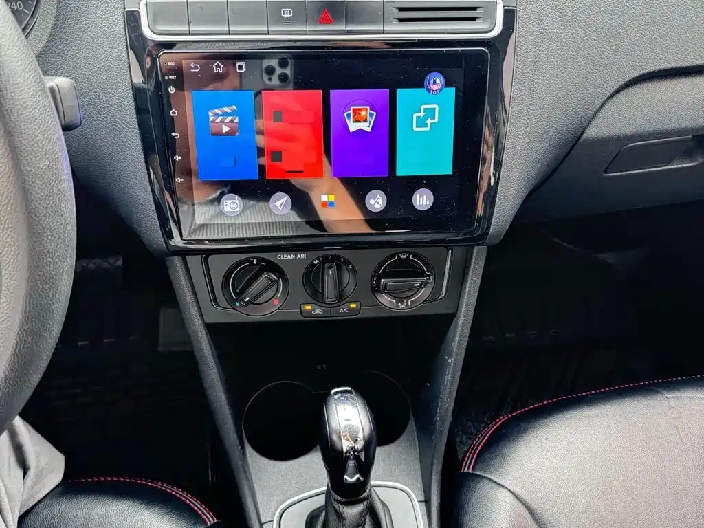 Volkswagen Polo — миниатюра 9