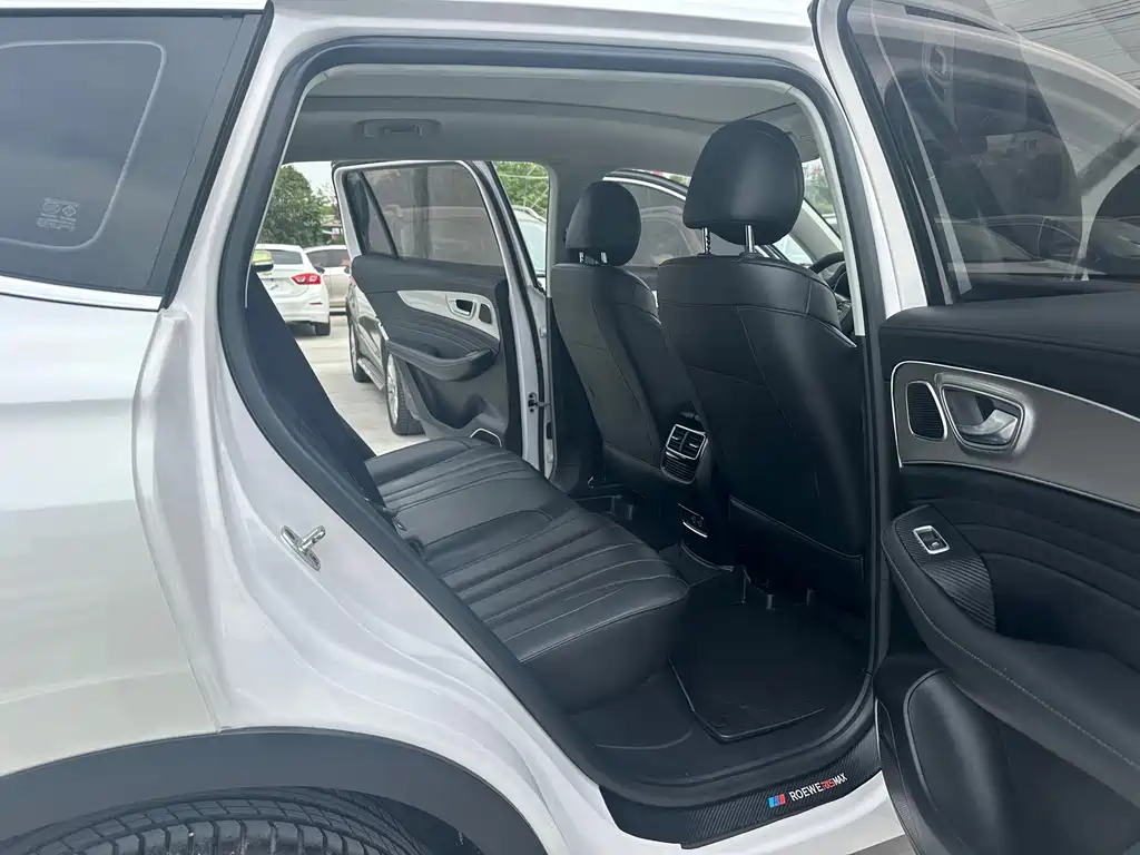 Roewe RX5 MAX — миниатюра 8
