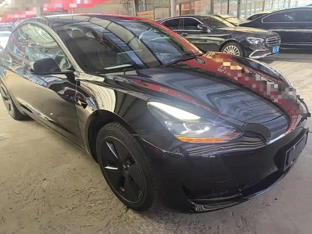 Tesla Model 3 — миниатюра 4