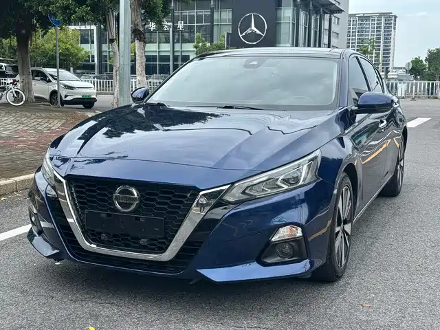Nissan Teana