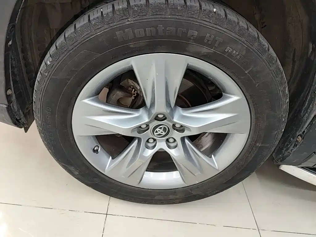 Toyota Highlander — миниатюра 23