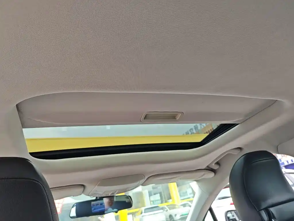 Ford Mondeo — миниатюра 18