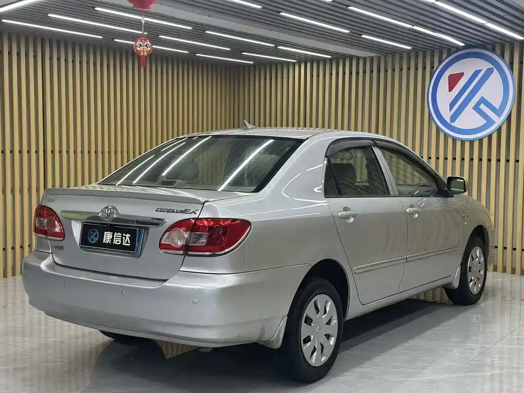 Toyota Corolla — миниатюра 8