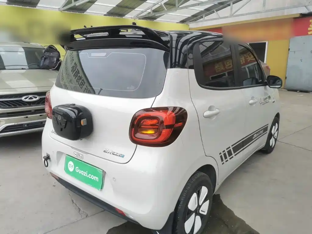 Wuling MINIEV — миниатюра 7