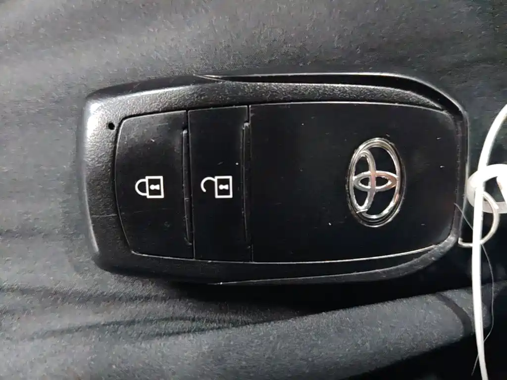 Toyota bZ5 — миниатюра 9