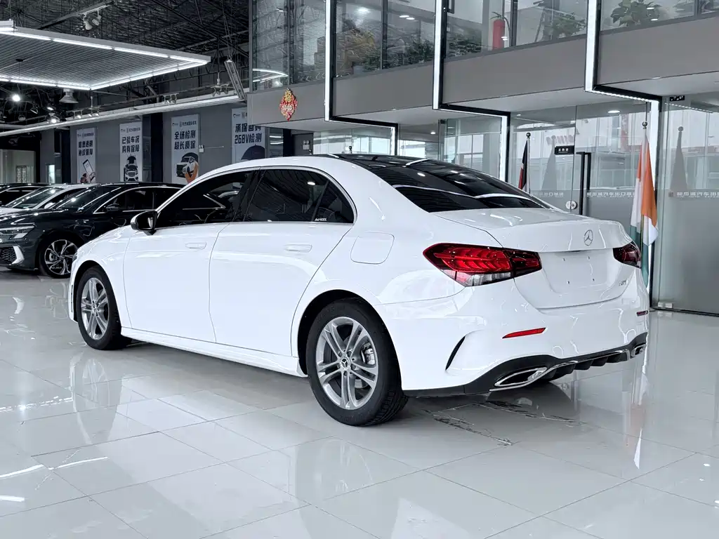 Mercedes-Benz A-Class — миниатюра 13