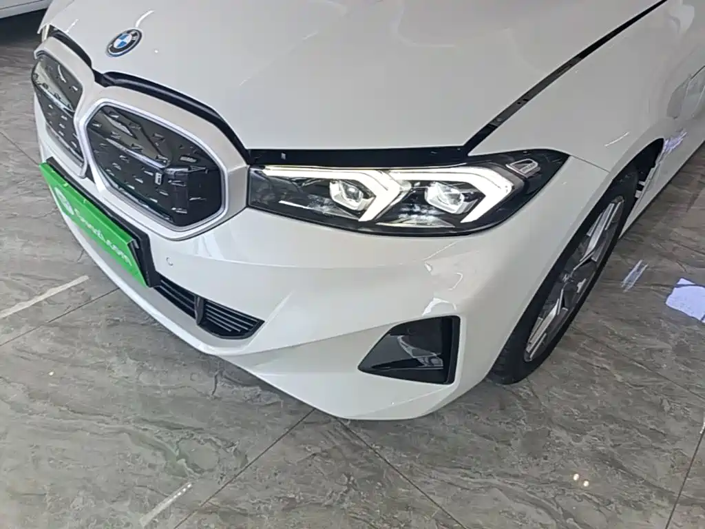 BMW i3 — миниатюра 24