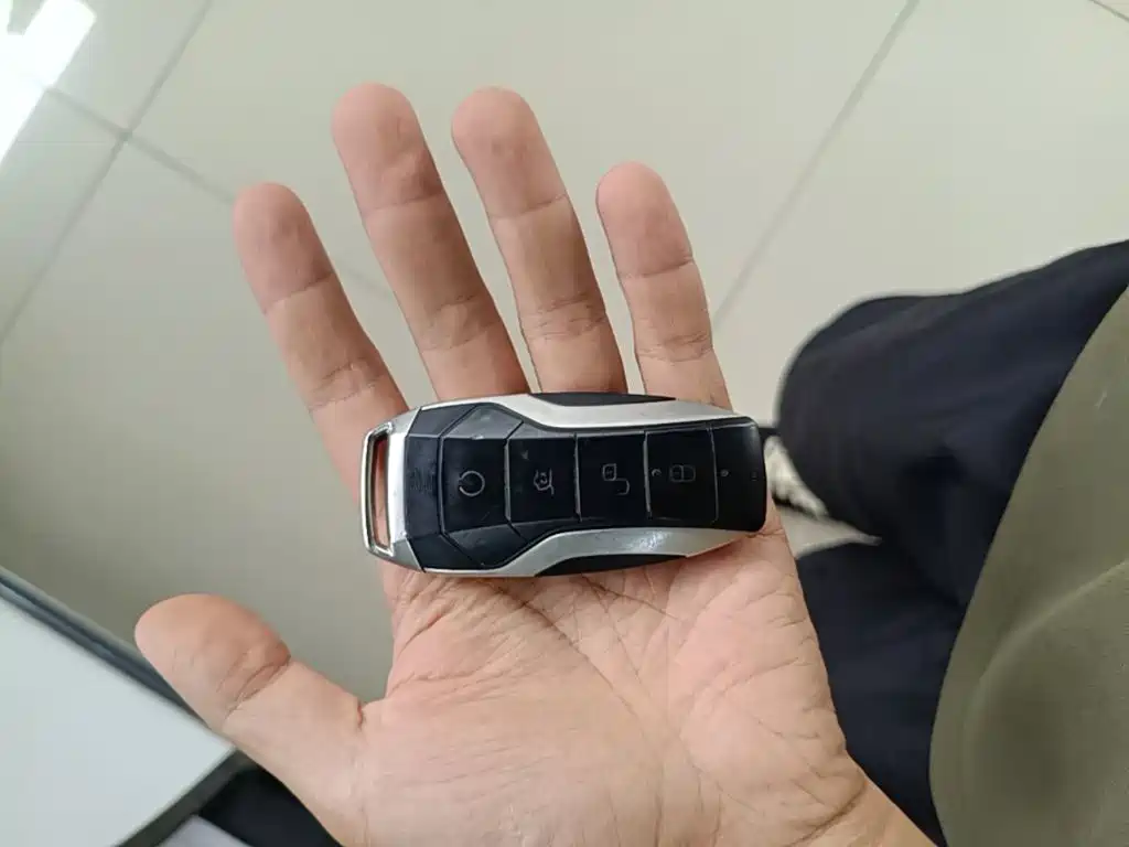 BYD Tang — миниатюра 9
