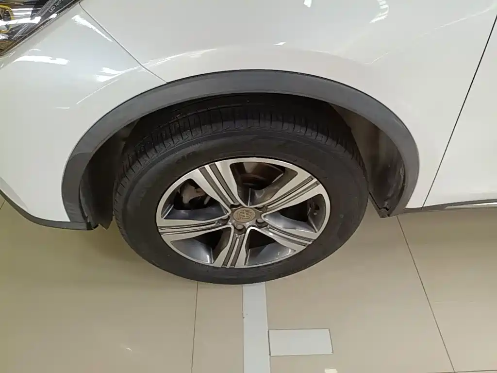 BYD Tang — миниатюра 23
