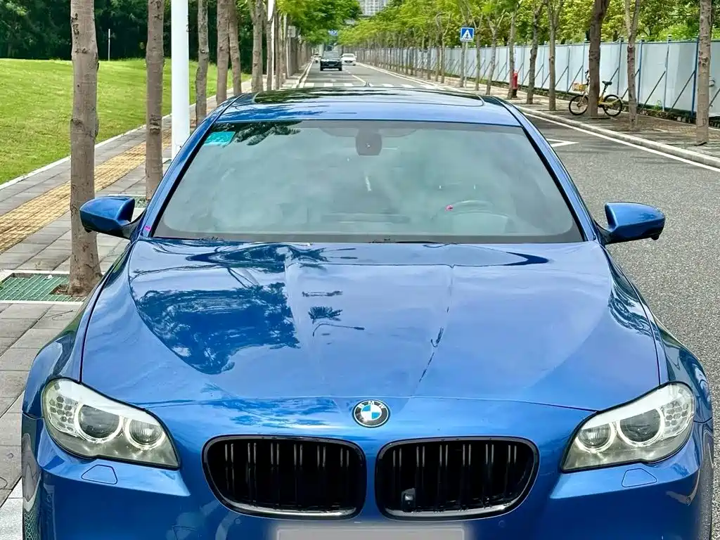 BMW M5 — миниатюра 3