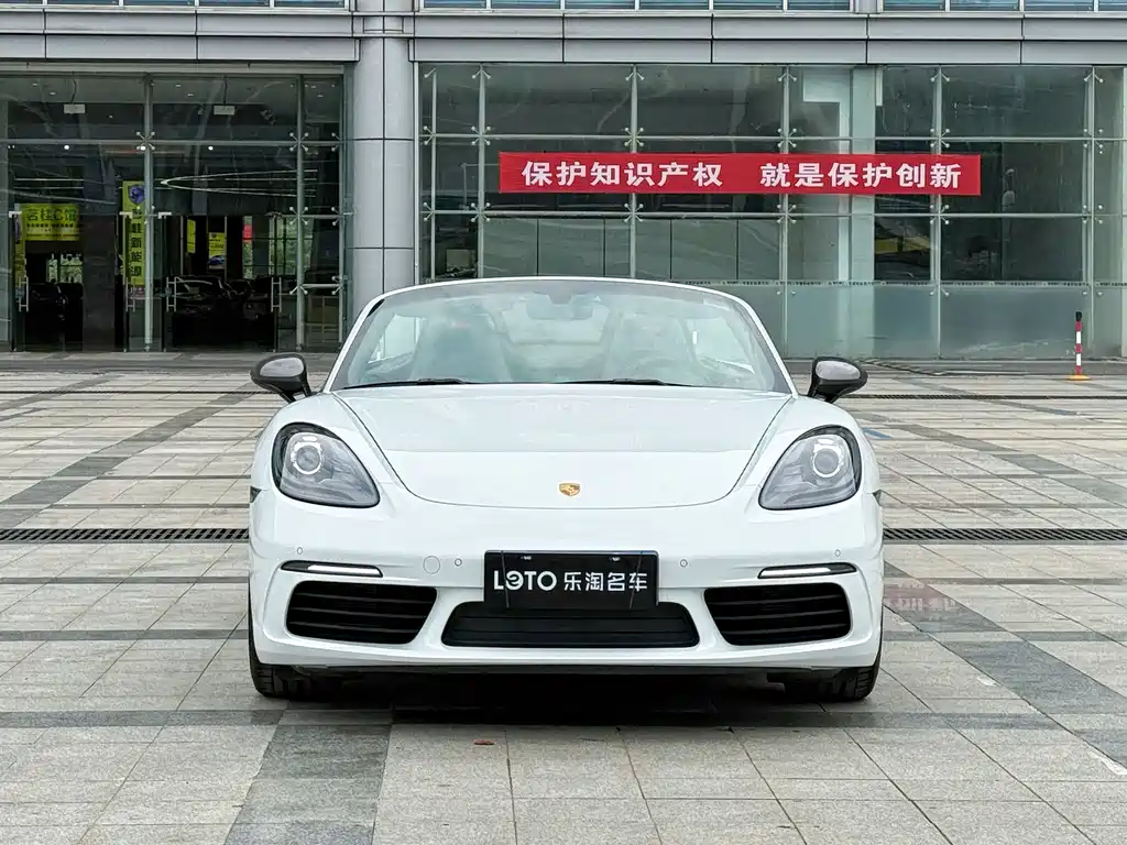 Porsche 718 2019 Boxster T 2.0T