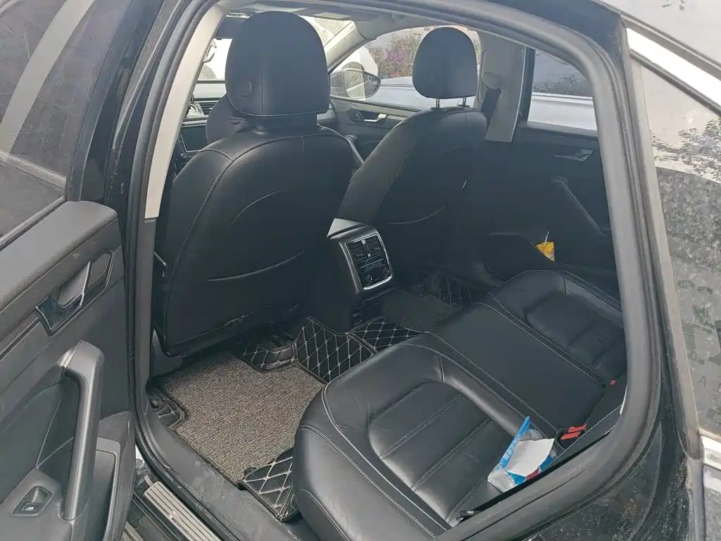 Volkswagen Passat — миниатюра 13