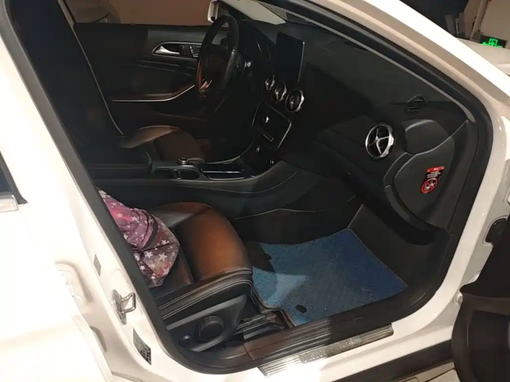 Mercedes-Benz GLA — миниатюра 25