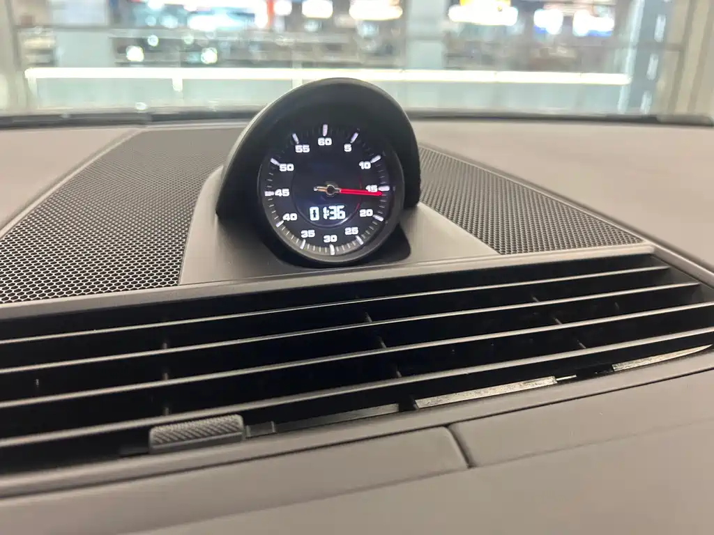 Porsche Panamera — миниатюра 13