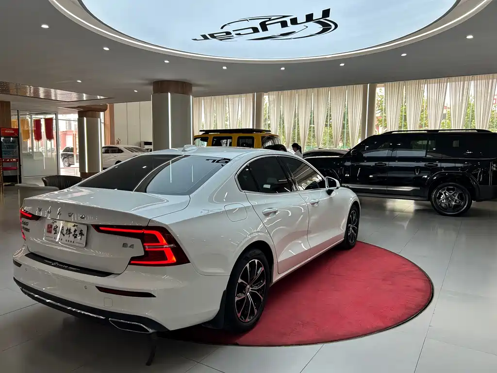Volvo S60 — миниатюра 5