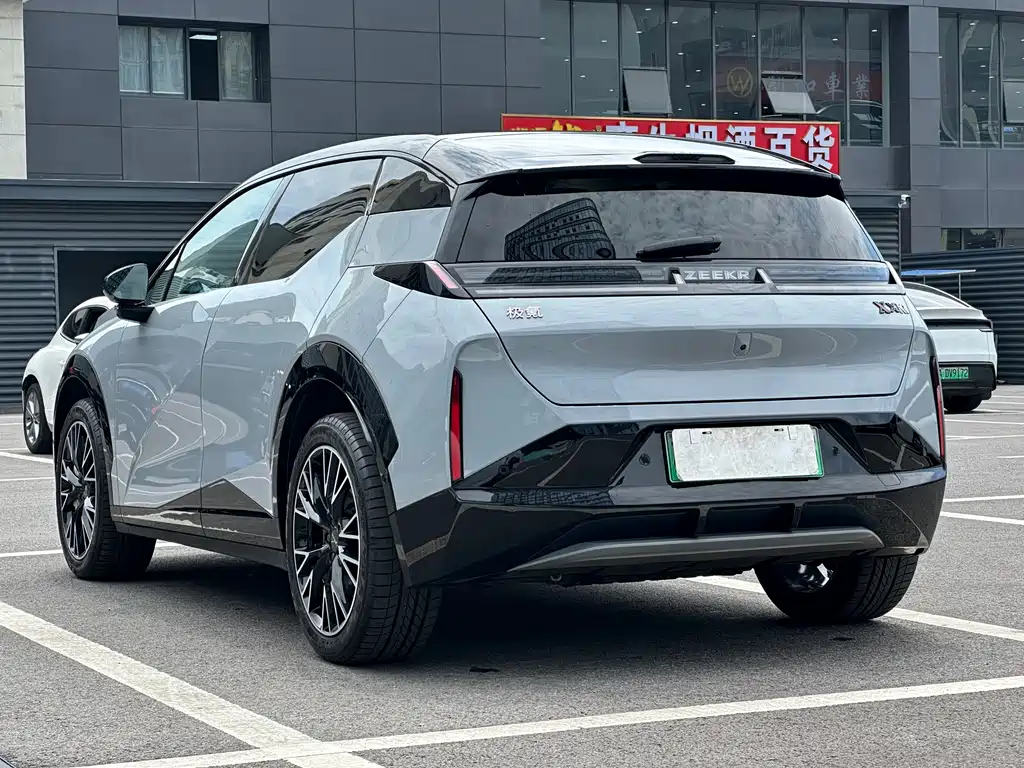 Zeekr X 2023 YOU 4 мест