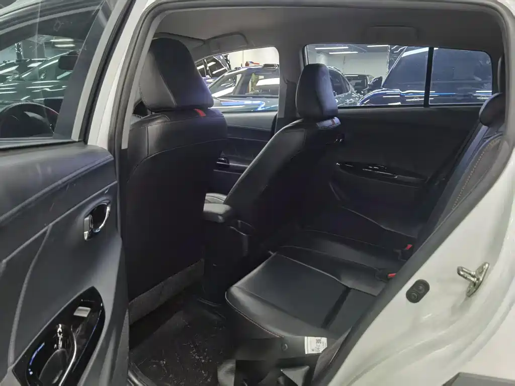 Toyota Yaris L — миниатюра 7