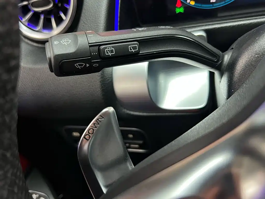 Mercedes-Benz GLB AMG — миниатюра 23