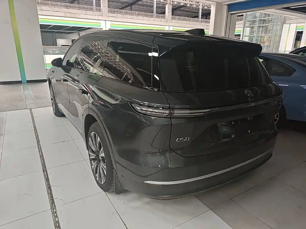 NIO ES8 — миниатюра 5