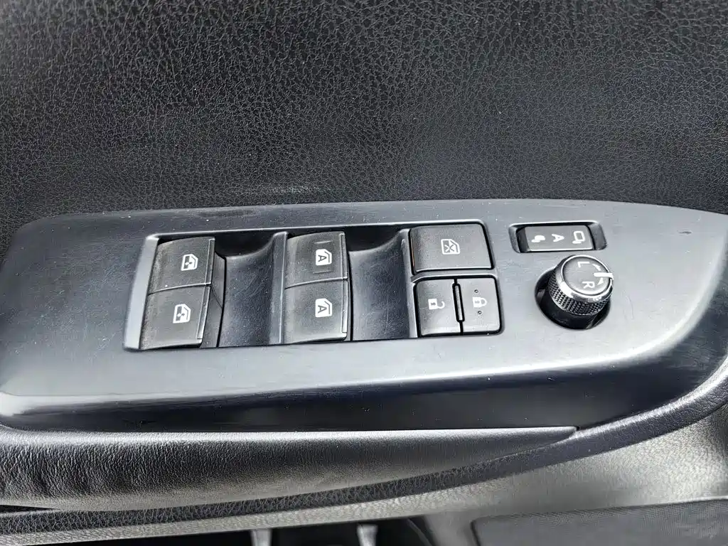 Toyota Highlander — миниатюра 9