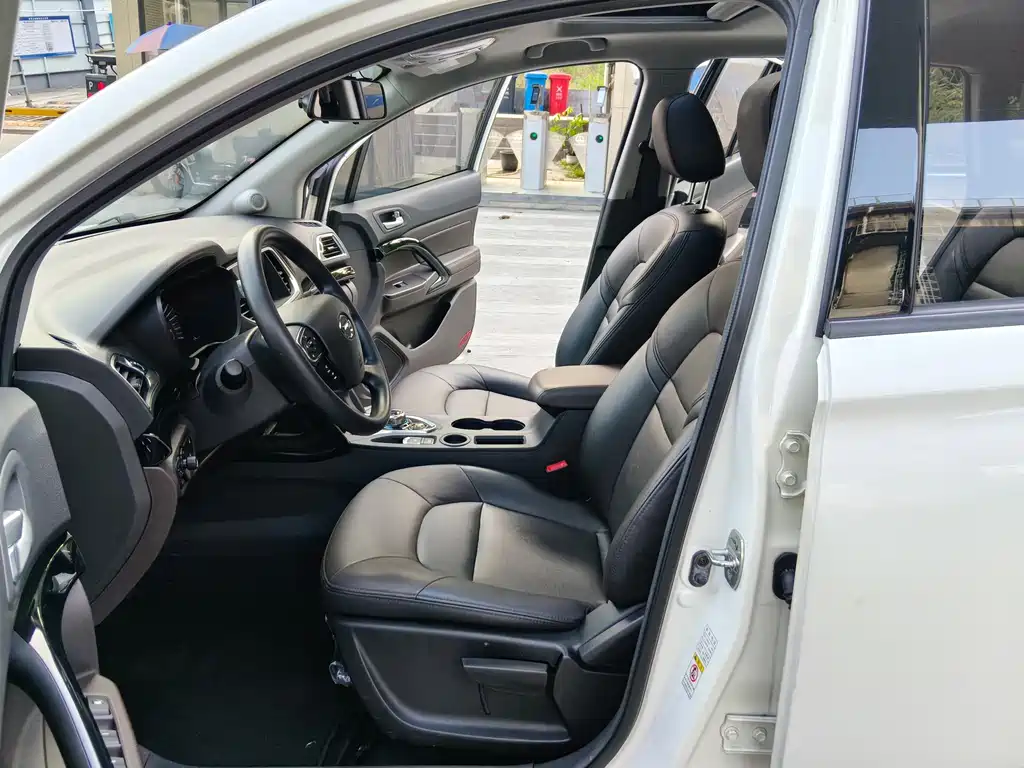 GAC Group GAC NE PHEV — миниатюра 10