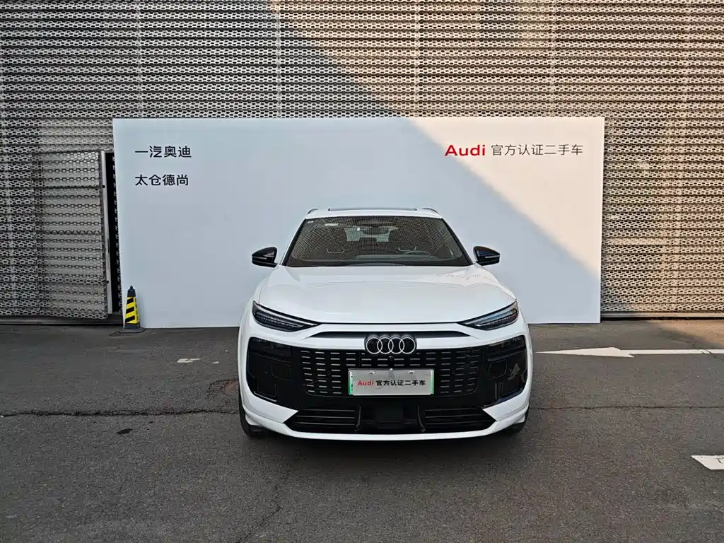 Audi AudiQ6L E-tron