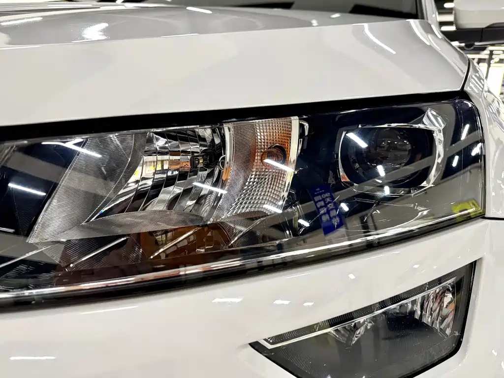 Skoda Karoq — миниатюра 16