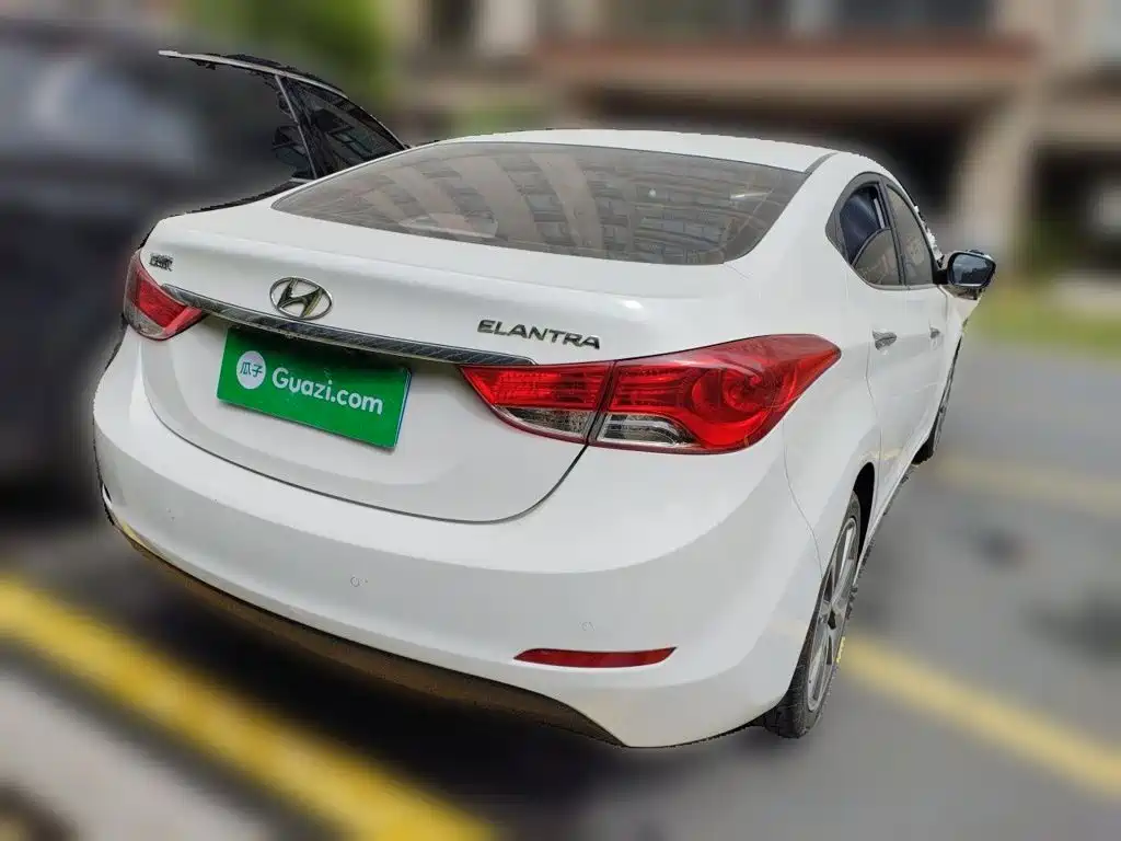 Hyundai Elantra Langdong — миниатюра 5