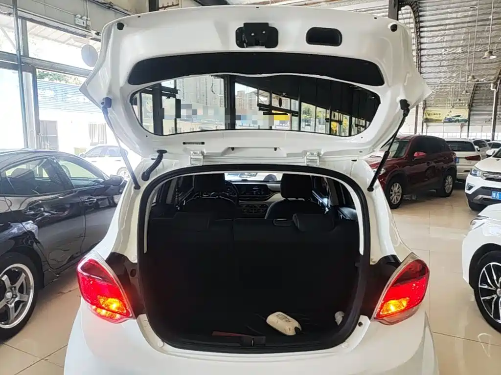 Changan Benben E-Star — миниатюра 19