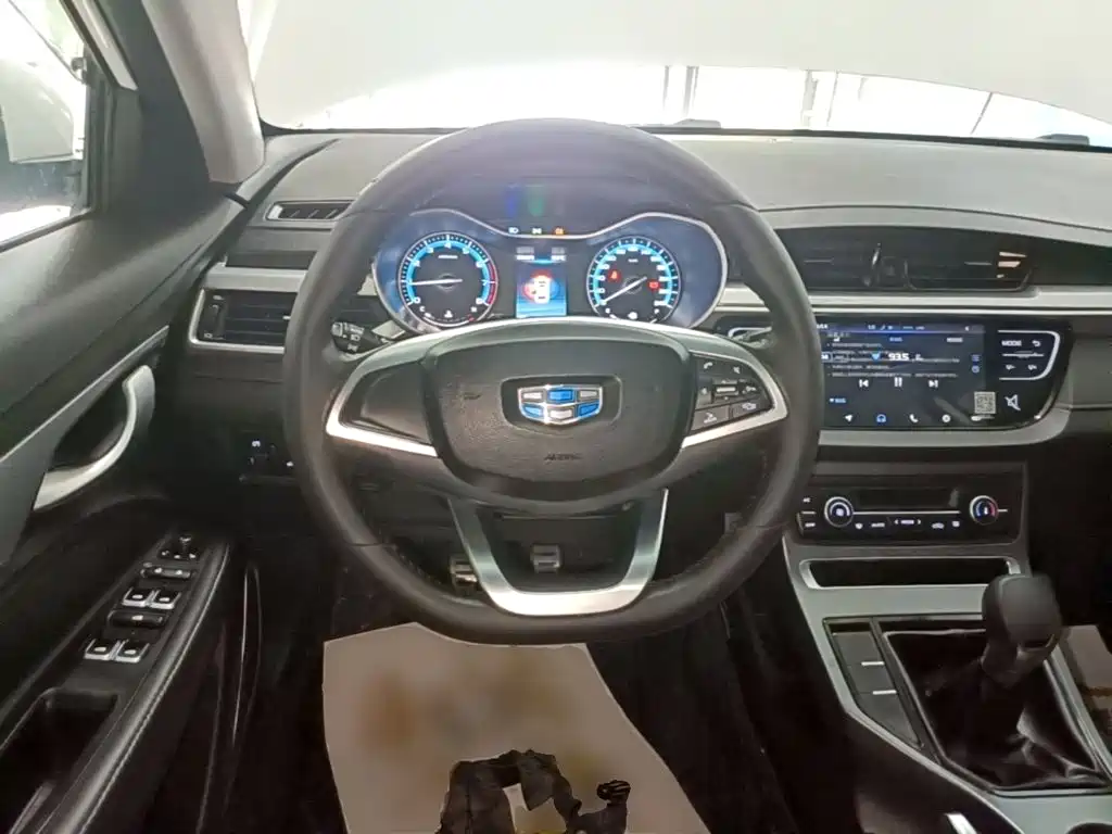 Geely Vision S1 — миниатюра 11